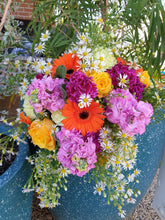 Load image into Gallery viewer, Florists Choice Bunch