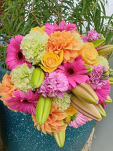 Load image into Gallery viewer, Florists Choice Bunch