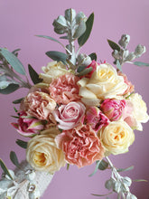 Load image into Gallery viewer, Florists Choice Bunch