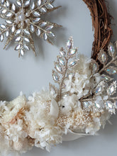 Load image into Gallery viewer, Christmas Wreath - Luxe Gold